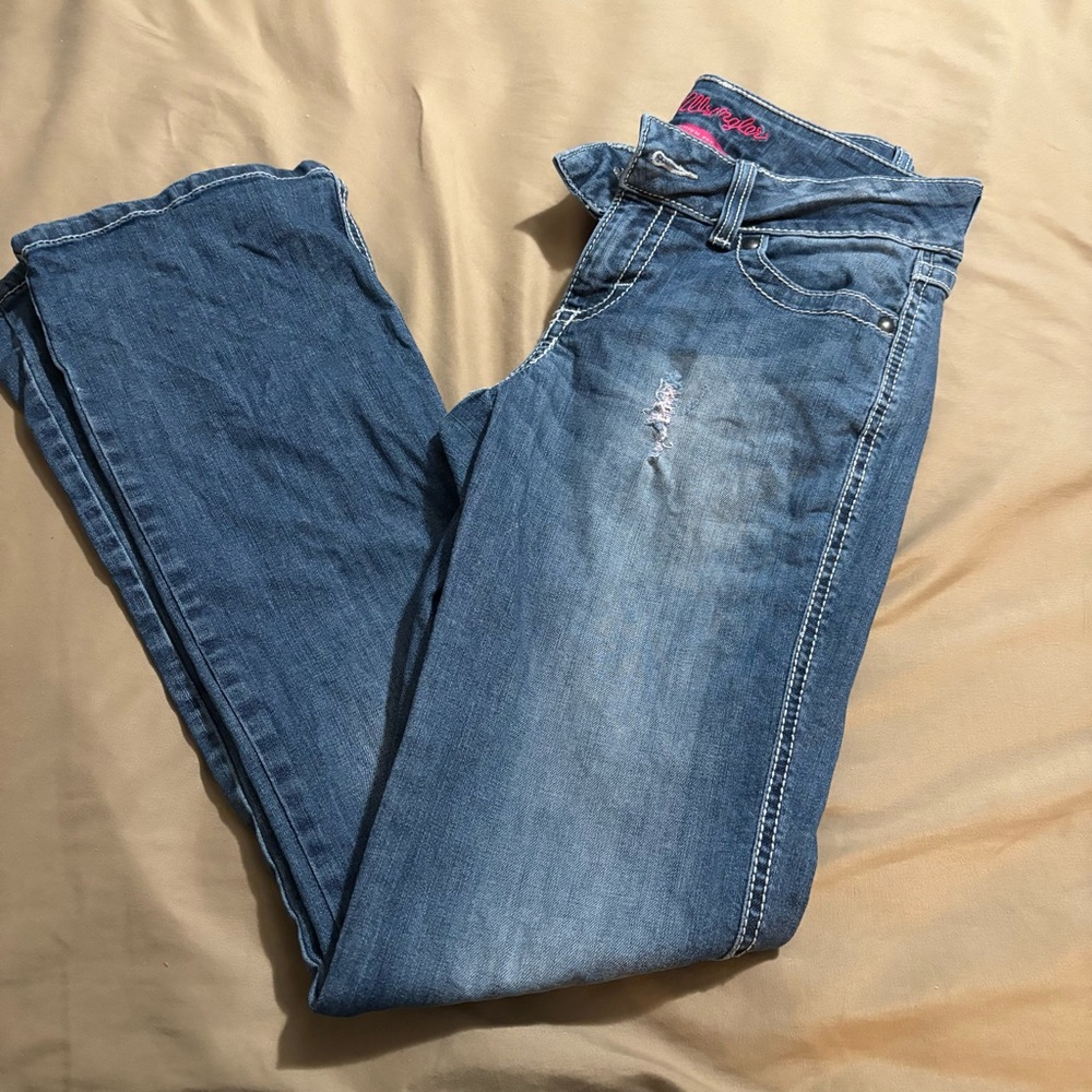 Women's Wrangler premium patch Blue Jeans 3/4x32